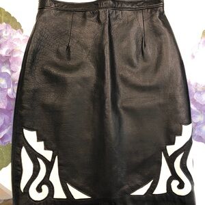 Porat Art Fashion brand vintage 80s  leather pencil skirt black white design Sz6
